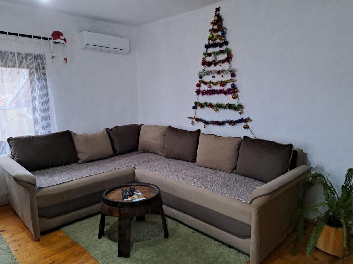 Seosko Domacinstvo „Gabar” Villa Custica Exterior foto