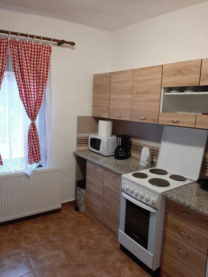 Seosko Domacinstvo „Gabar” Villa Custica Exterior foto